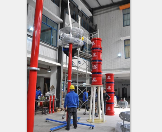 變頻串聯(lián)諧振裝置組裝現(xiàn)場(chǎng)